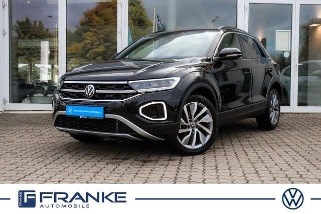 Deep black perleffekt Gebraucht 2024 VW T-Roc Move SUV | 29.250 € (Fairer Preis) - Bild 1/4
