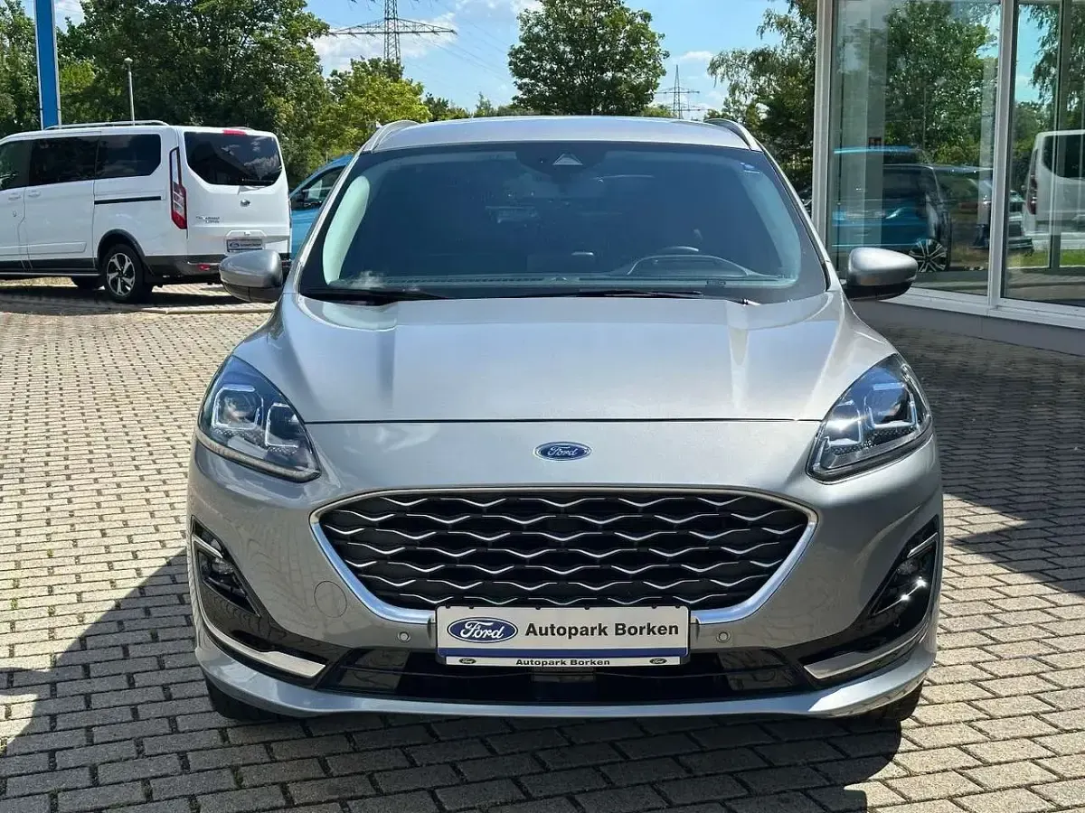 Gebraucht Ford Kuga Vignale 224 PS (164 kW) 2024 Solar silver SUV