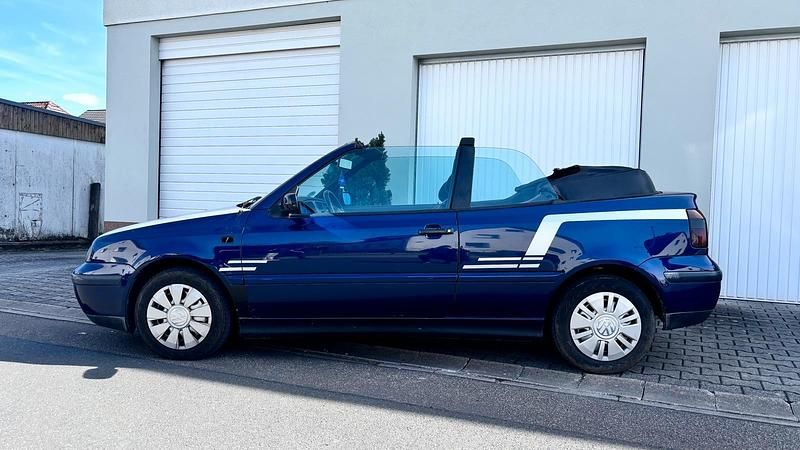 Brugt VW Golf Cabriolet 101 HK (74 kW) 1997 Blå Cabriolet