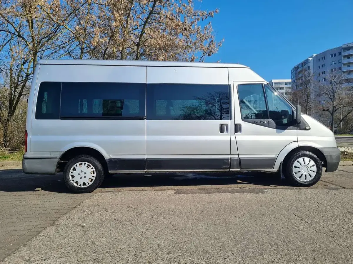 Gebraucht Ford Transit 101 PS (74 kW) 2009 Silber Van / Kleinbus