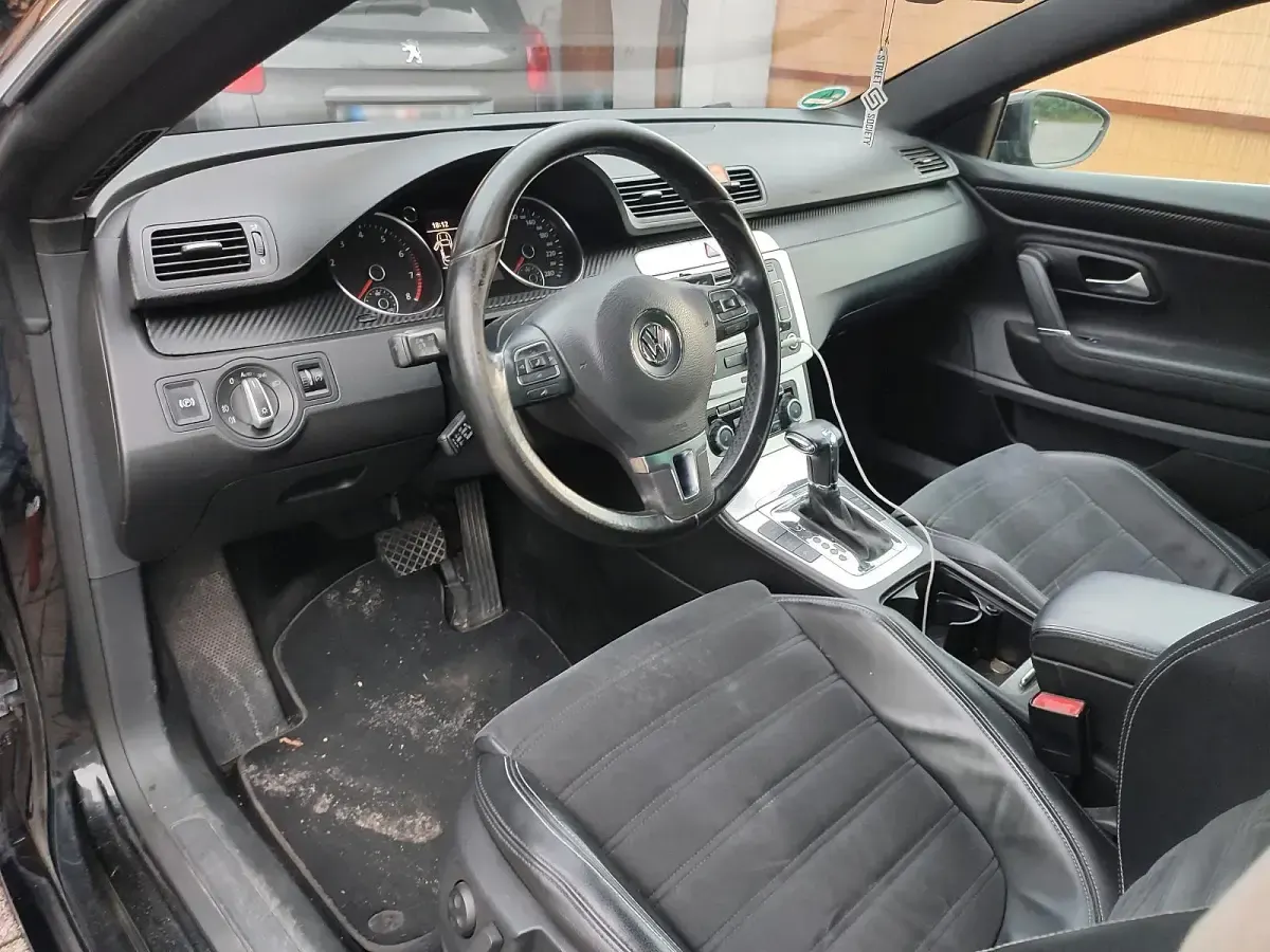 Używany VW Passat 299 KM (219 kW) 2008 Czarny Sedan/Limuzyna