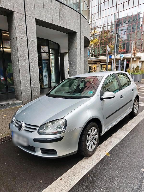 Silber Gebraucht 2005 VW Golf IV Kombi | 2.400 € (Fairer Preis) - Bild 1/4