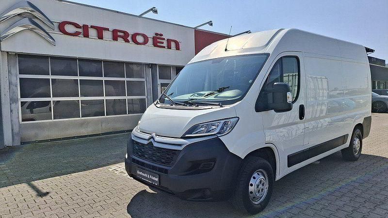 Weiß Gebraucht 2020 Citroën Jumper Van / Kleinbus | 18.990 € (Fairer Preis) - Bild 1/4