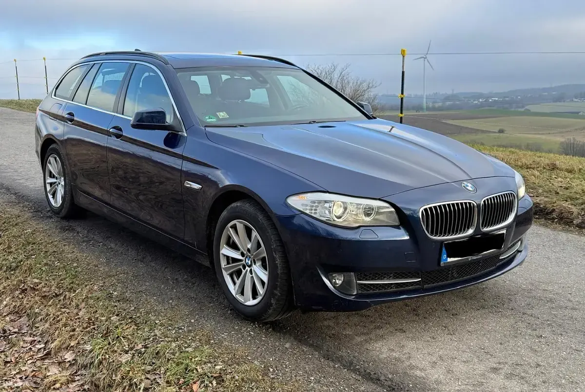 Second-hand BMW 520 184 CP (135 kW) 2011 Albastru Break