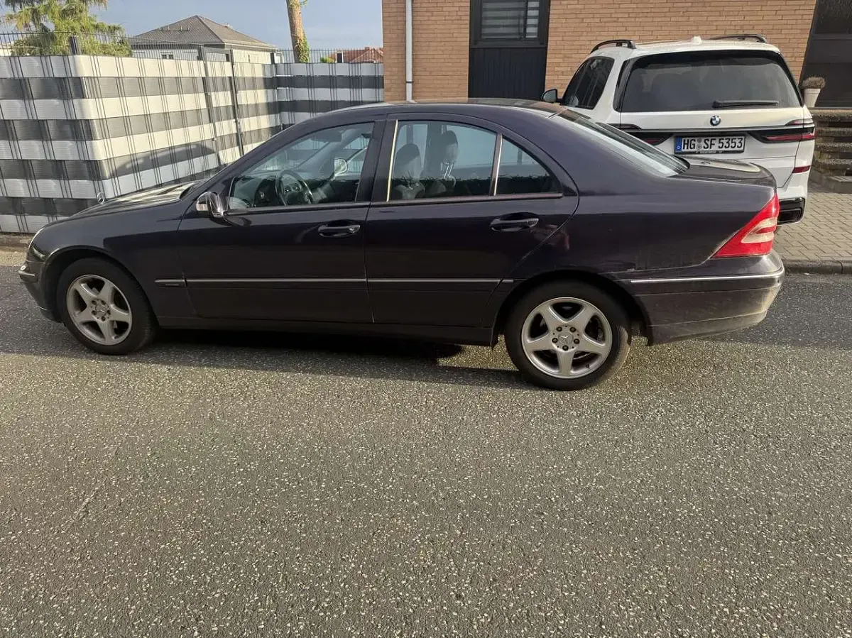 Gebraucht Mercedes C180 Avantgarde 129 PS (94 kW) 2001 Limousine