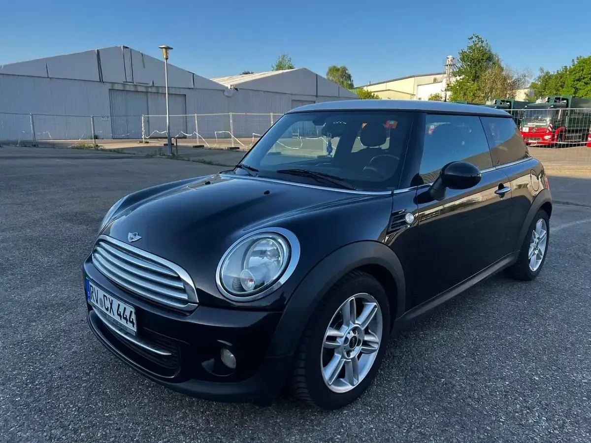 Usata Mini Cooper 122 CV (89 kW) 2011 Nero Utilitaria