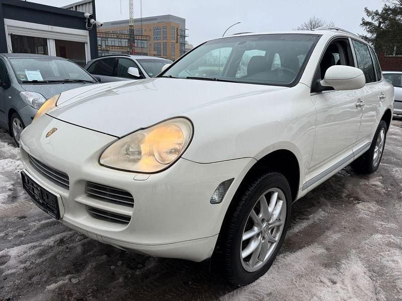 Weiß Gebraucht 2004 Porsche Cayenne SUV | 3.590 € (Superpreis) - Bild 1/4