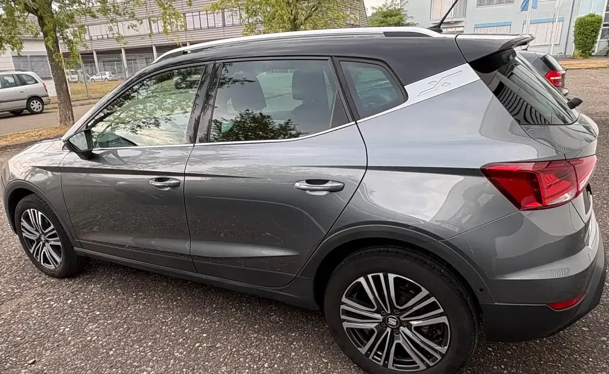 Gebraucht Seat Arona XCELLENCE 116 PS (85 kW) 2018 Grau SUV