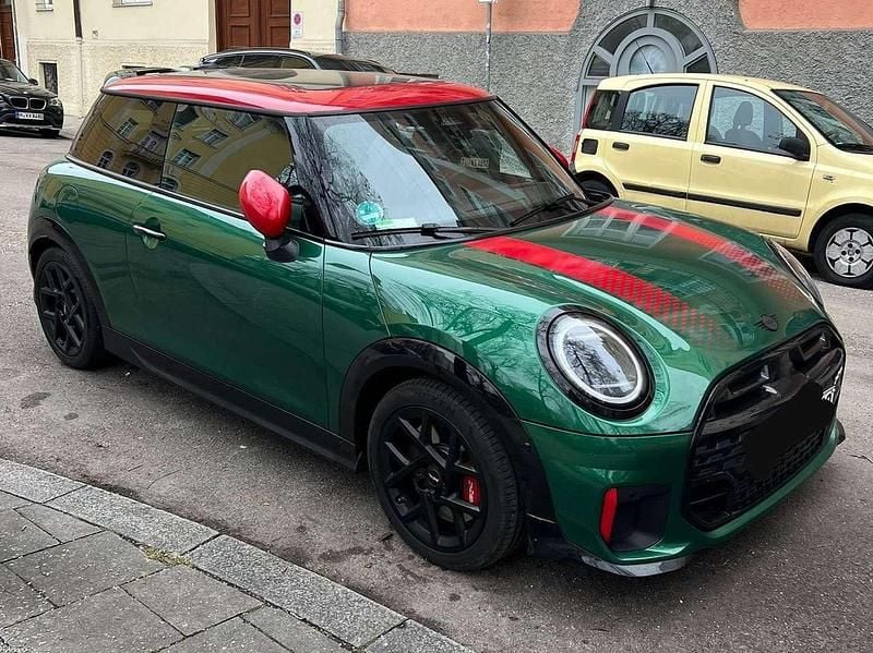 Gebraucht Mini John Cooper Works 231 PS (169 kW) 2025 Grün Kleinwagen