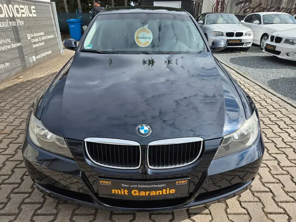 Gebraucht BMW 318 143 PS (105 kW) 2008 Blau Limousine