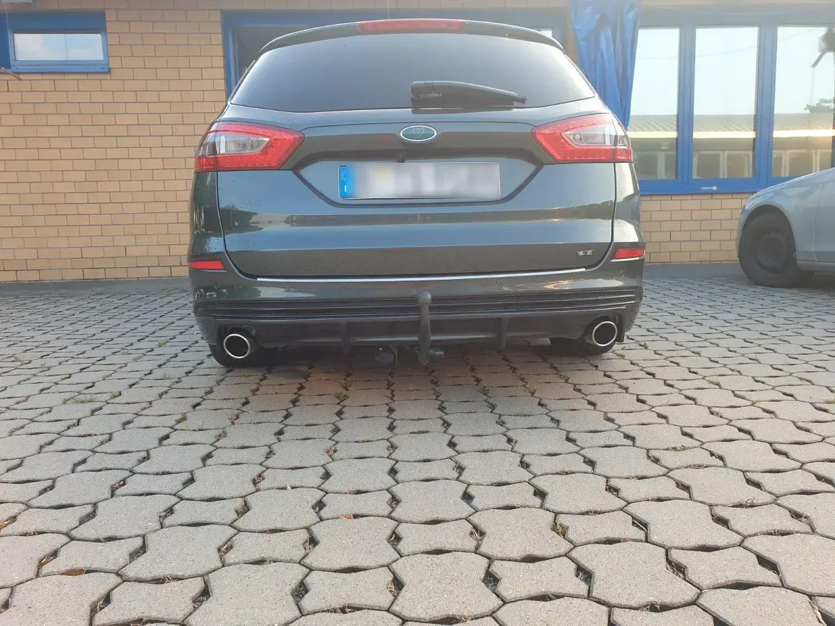 Usado Ford Mondeo 179 CV (131 kW) 2016 Verde Familiar