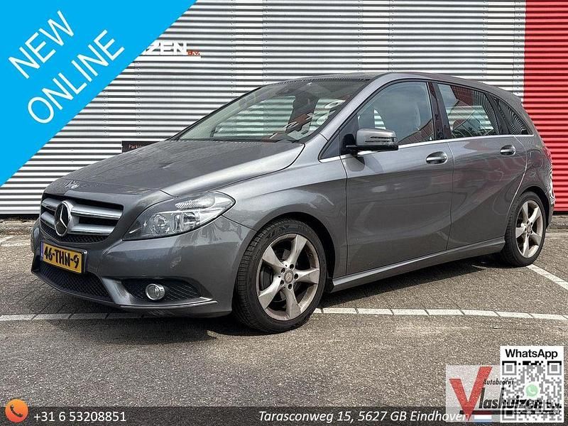 Grau Gebraucht 2012 Mercedes B200 Van / Kleinbus | 5.450 € (Guter Preis) - Bild 1/4
