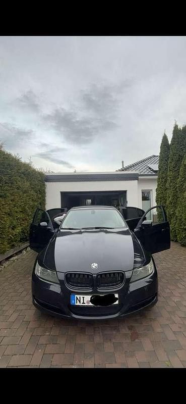 Gebraucht BMW 316 Sport Line 116 PS (85 kW) 2011 Limousine