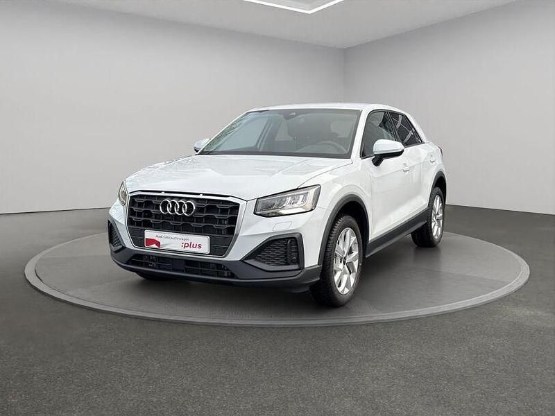 Gebraucht Audi Q2 Ambiente 150 PS (110 kW) 2025 Gletscherweiß metallic SUV