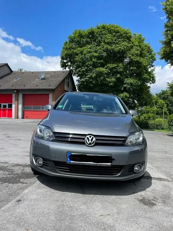 Gebraucht VW Golf VI Team 122 PS (89 kW) 2010 Grau Kleinwagen