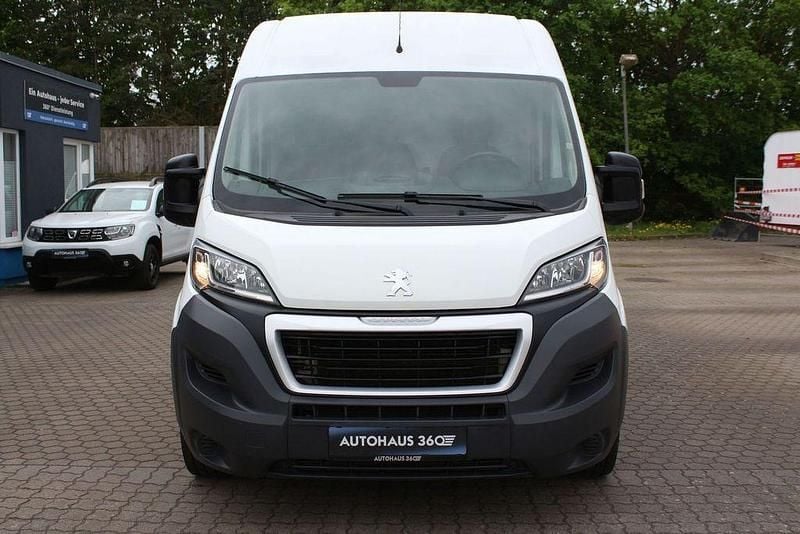 Gebraucht Peugeot Boxer Avantage 131 PS (96 kW) 2017 Weiß Van