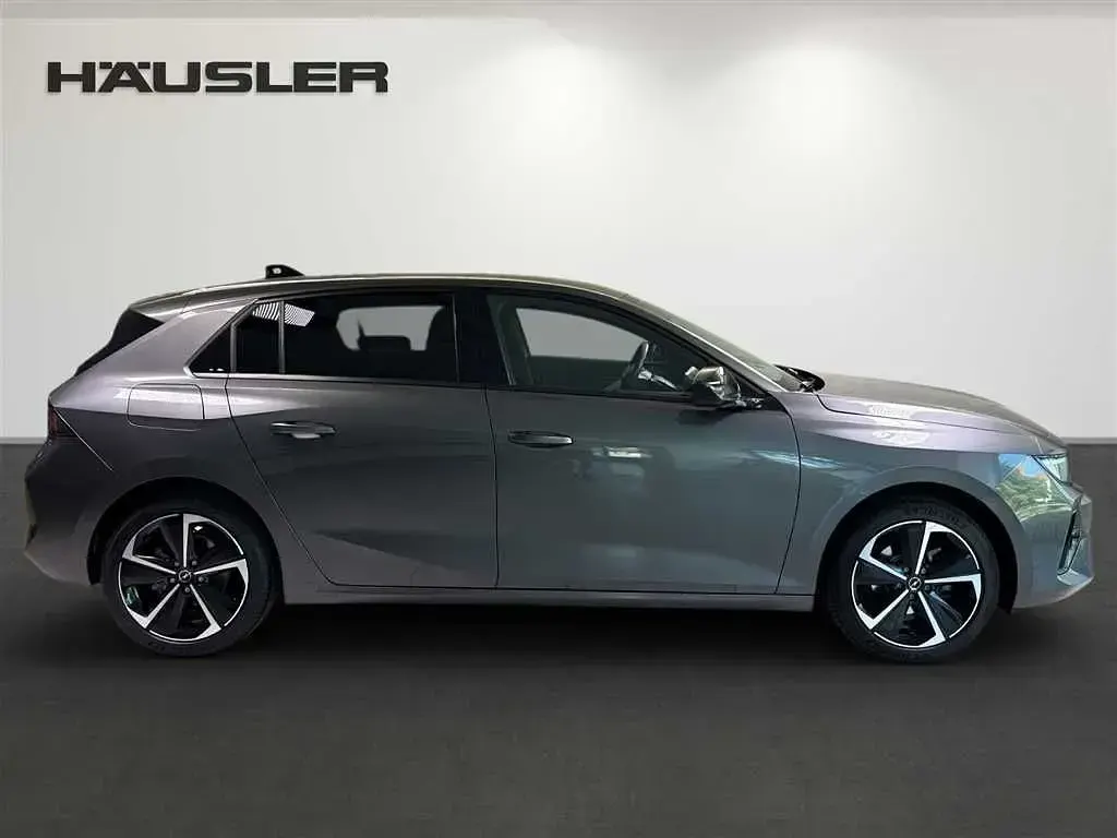 Gebraucht Opel Astra 131 PS (96 kW) 2024 Grau Kleinwagen