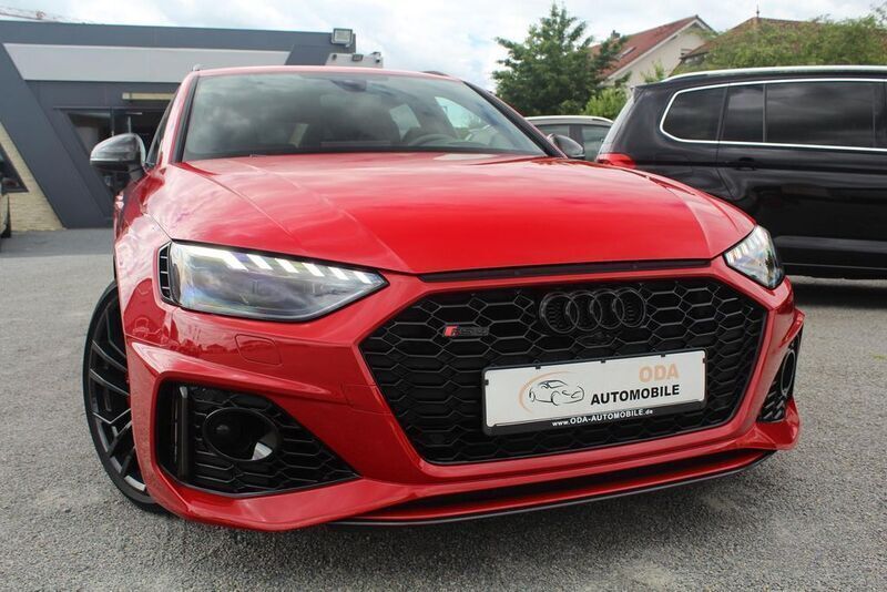 Rot Gebraucht 2019 Audi RS4 Sport Kombi | 58.990 € (Guter Preis) - Bild 1/4