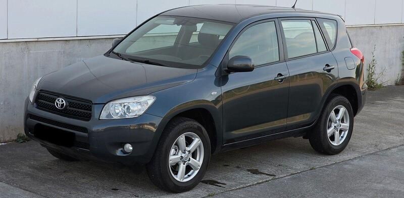Grau Gebraucht 2007 Toyota RAV4 Executive SUV | 13.000 € - Bild 1/4