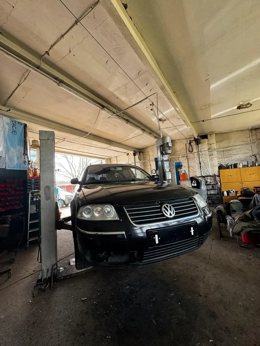 Gebraucht VW Passat 163 PS (119 kW) 2003 Schwarz Kombi