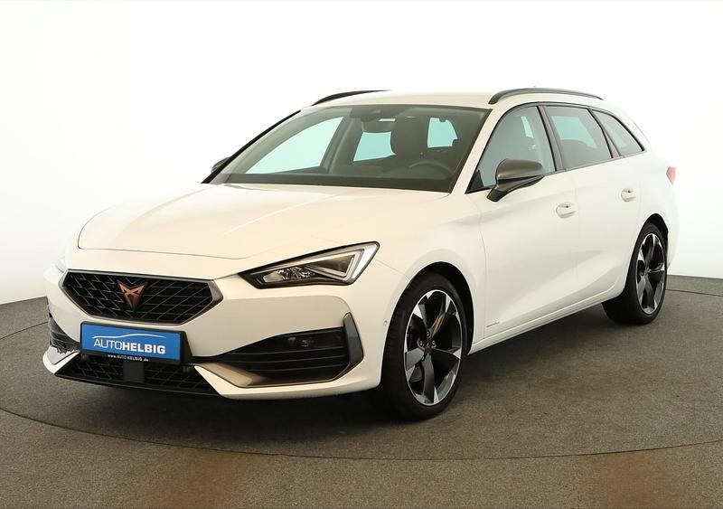 Candy weiss Gebraucht 2024 Cupra Leon | 24.480 € - Bild 1/4