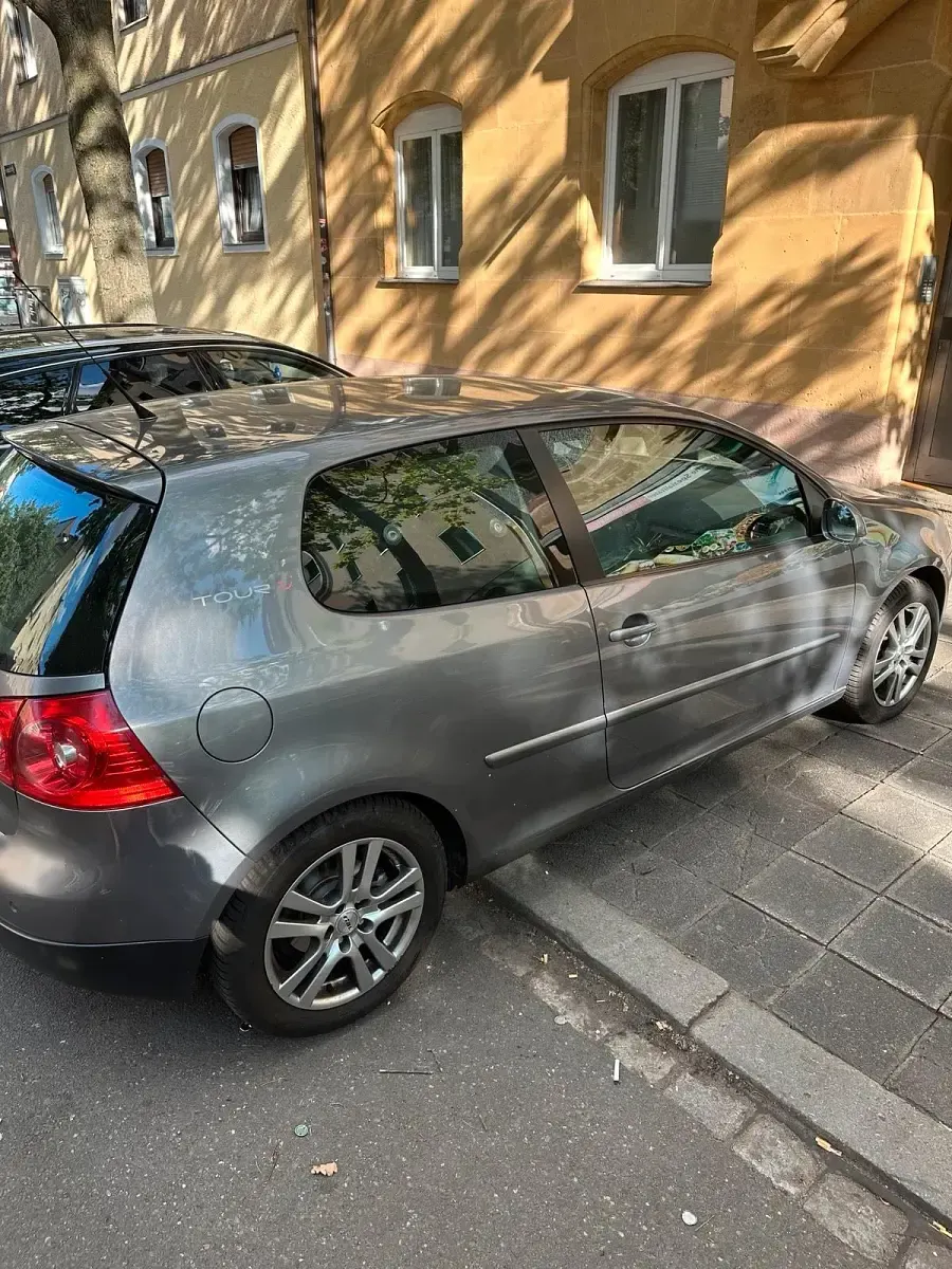 Gebraucht VW Golf V 104 PS (76 kW) 2007 Grau Kleinwagen