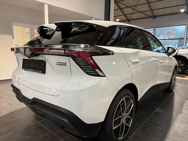 Gebraucht MG MG4 EV Luxury 150 kW (204 PS) 2025 Dover white Kleinwagen
