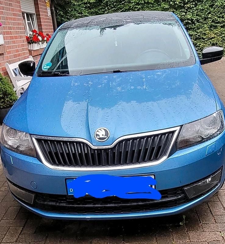 Blau Gebraucht 2014 Skoda Rapid Limousine | 7.000 € (Guter Preis) - Bild 1/4