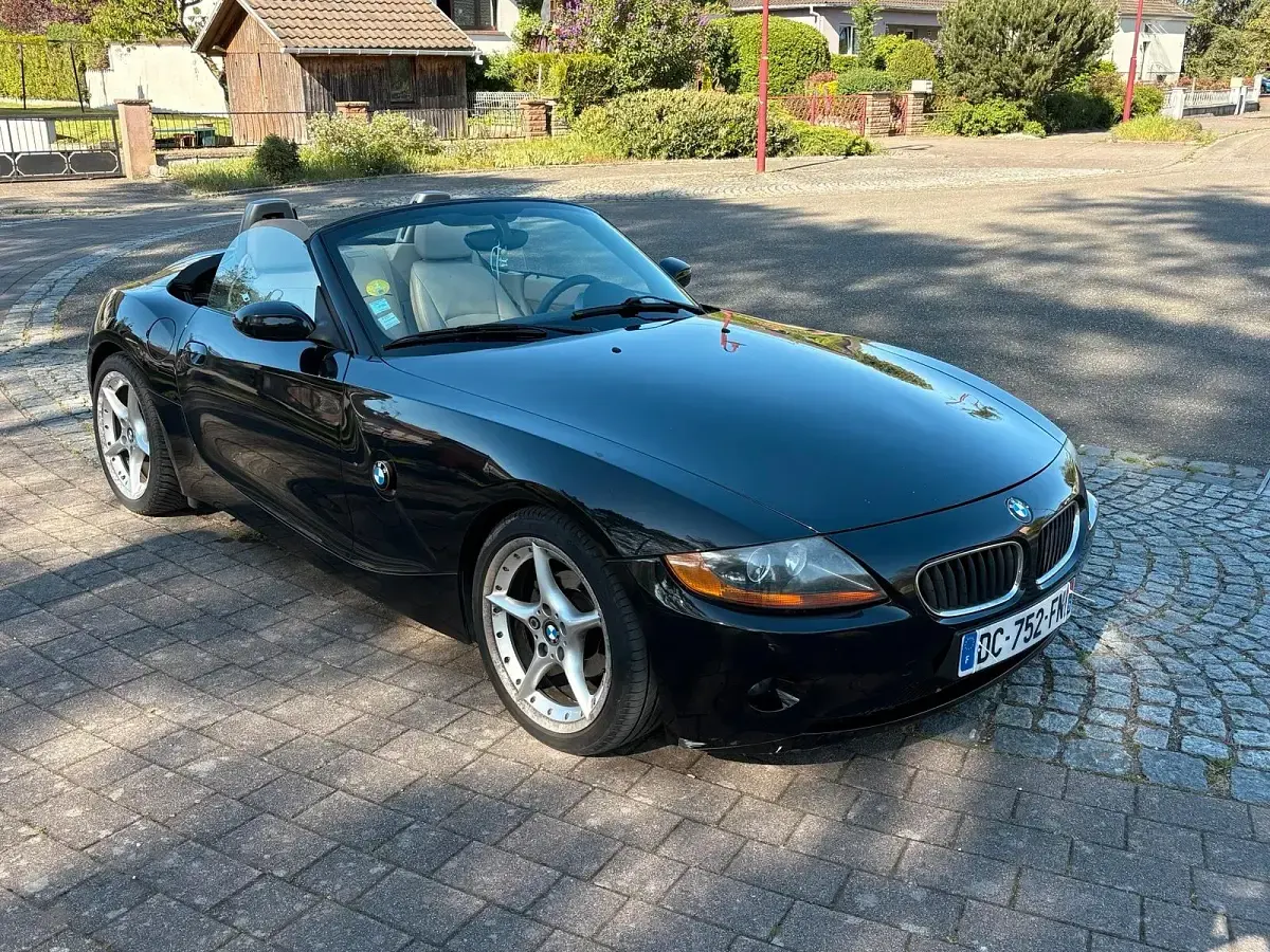 Gebraucht BMW Z4 192 PS (141 kW) 2003 Schwarz Cabrio