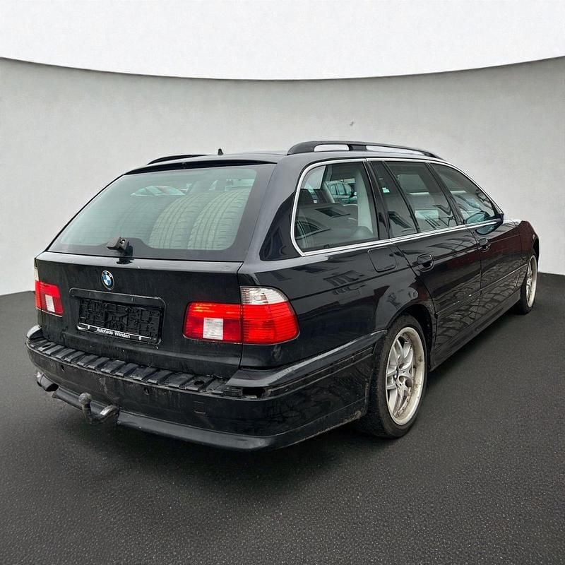 Gebraucht BMW 530 193 PS (141 kW) 2002 Kombi