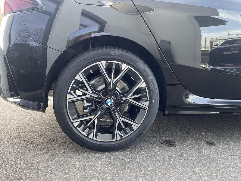 Neu BMW 120 170 PS (125 kW) 2026 Saphirschwarz Kleinwagen