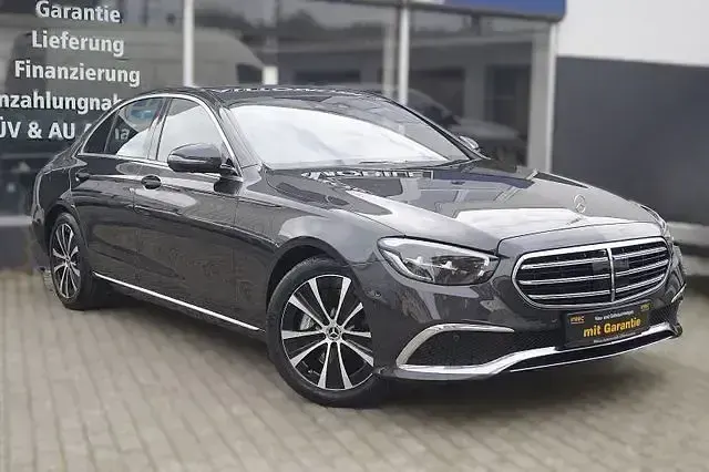 Gebraucht Mercedes E450 367 PS (269 kW) 2022 Grau Limousine