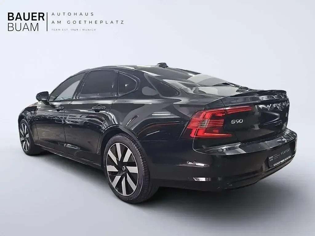 Gebraucht Volvo S90 Ultimate 455 PS (334 kW) 2024 Onyx black / metallic Limousine