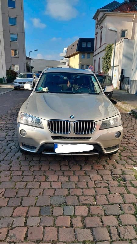 Grau Gebraucht 2012 BMW X3 SUV | 10.400 € - Bild 1/4