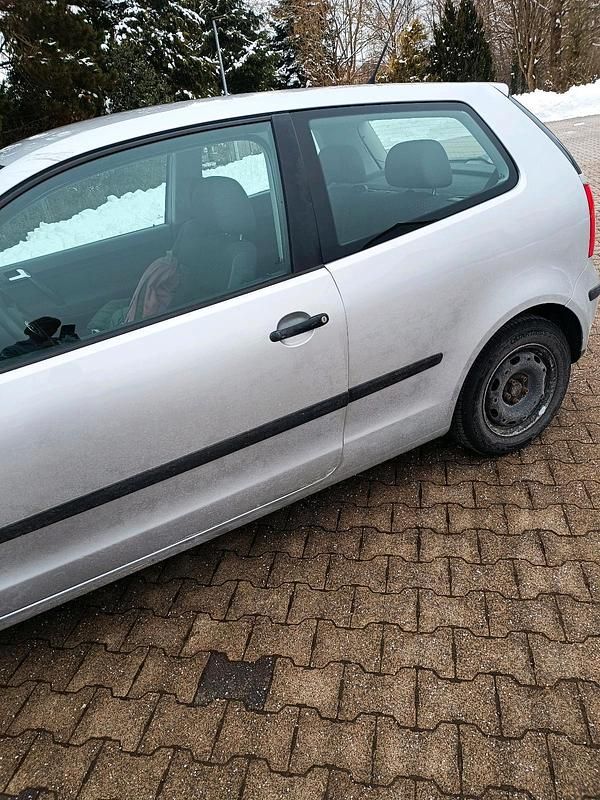 Gebraucht VW Polo 64 PS (47 kW) 2003 Silber Kleinwagen