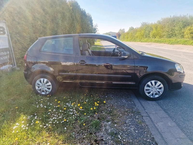 Gebraucht VW Polo 75 PS (55 kW) 2008 Schwarz Kleinwagen