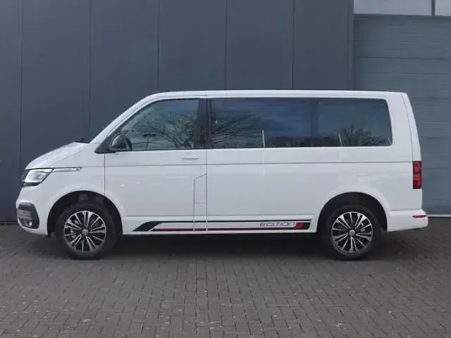 Używany VW Caravelle Edition 150 KM (110 kW) 2022 Biały Van