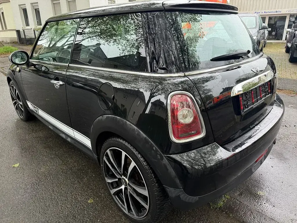 Używany Mini Cooper 98 KM (72 kW) 2010 Czarny Hatchback