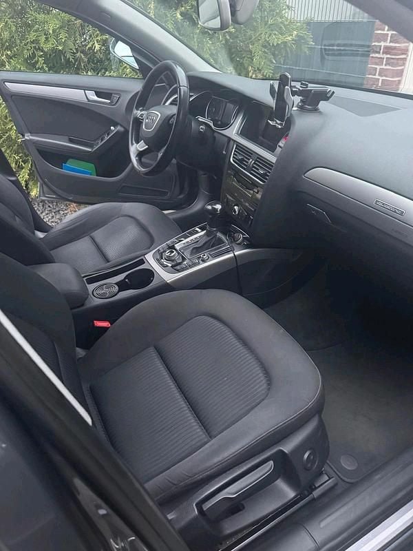 Gebraucht Audi A4 177 PS (130 kW) 2014 Grau Kombi