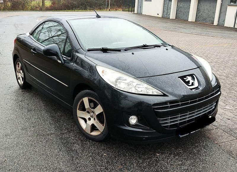 Schwarz Gebraucht 2011 Peugeot 207 CC Premium Cabrio | 3.200 € (Guter Preis) - Bild 1/4
