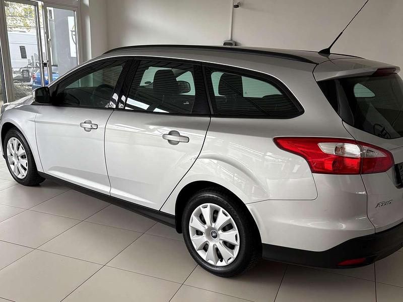Gebraucht Ford Focus Titanium 105 PS (77 kW) 2012 Grau Kombi