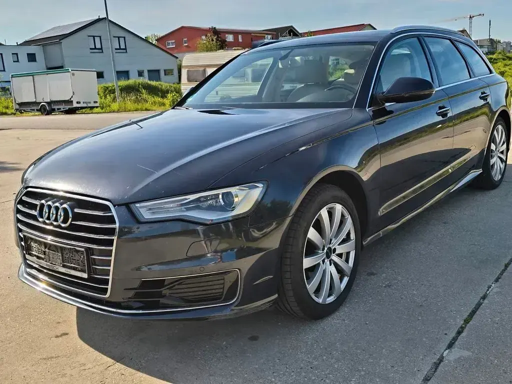 Gebraucht Audi A6 Business 218 PS (160 kW) 2015 Blau Kombi