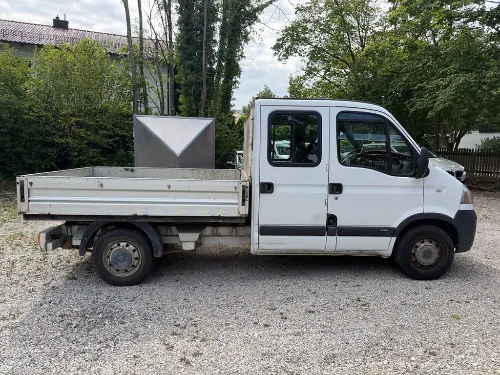 Gebraucht Opel Movano 114 PS (83 kW) 2005 Weiß Van / Kleinbus