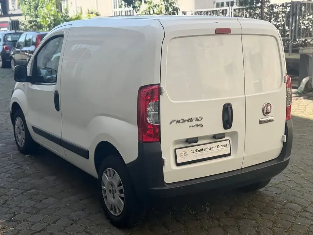 Gebraucht Fiat Fiorino 80 PS (58 kW) 2016 Weiß Van / Kleinbus