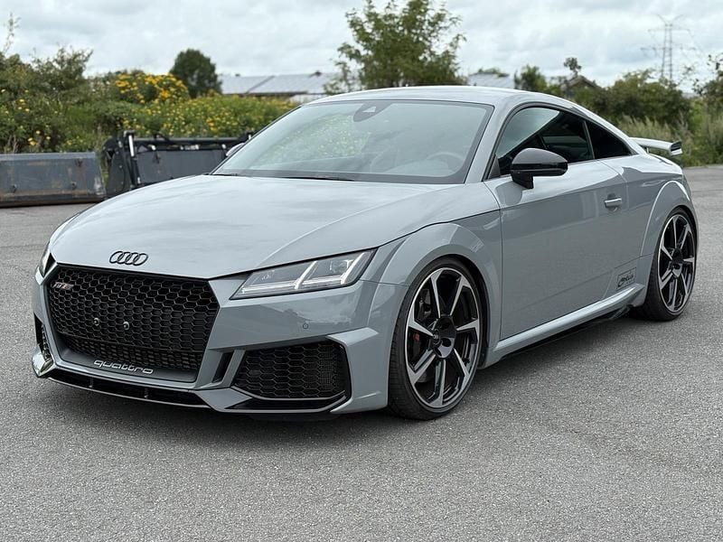 Grau Gebraucht 2023 Audi TT RS Coupé | 59.911 € (Fairer Preis) - Bild 1/4