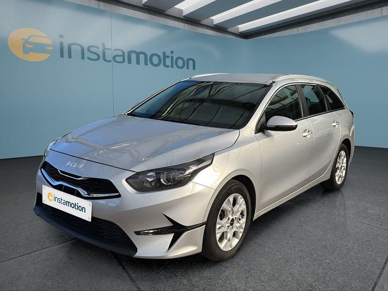 Silber Gebraucht 2023 Kia Ceed Kombi | 23.049 € (Etwas zu teuer) - Bild 1/4