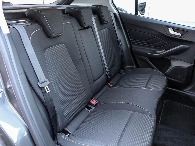 Neu Ford Focus Titanium X 155 PS (114 kW) 2026 Magneticgrau (metallic) Limousine