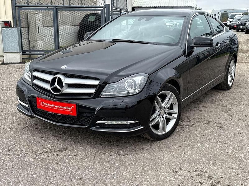 Schwarz Gebraucht 2014 Mercedes C220 Avantgarde Coupé | 14.499 € (Superpreis) - Bild 1/4