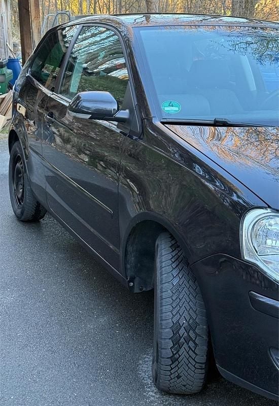 Gebraucht VW Polo 60 PS (44 kW) 2008 Schwarz Kleinwagen