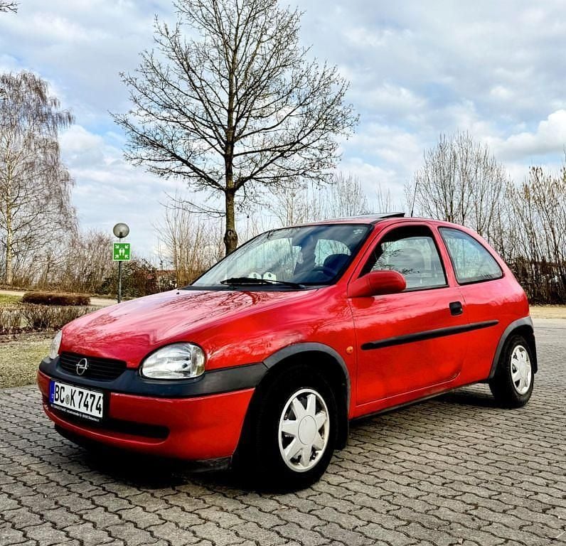 Gebraucht Opel Corsa 51 PS (37 kW) 1998 Rot Kleinwagen